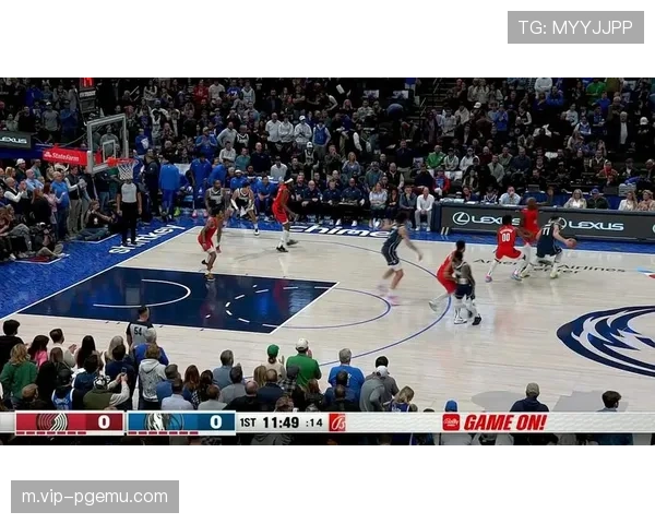 开拓者外线火力全开 多人命中四记三分展示投射深度